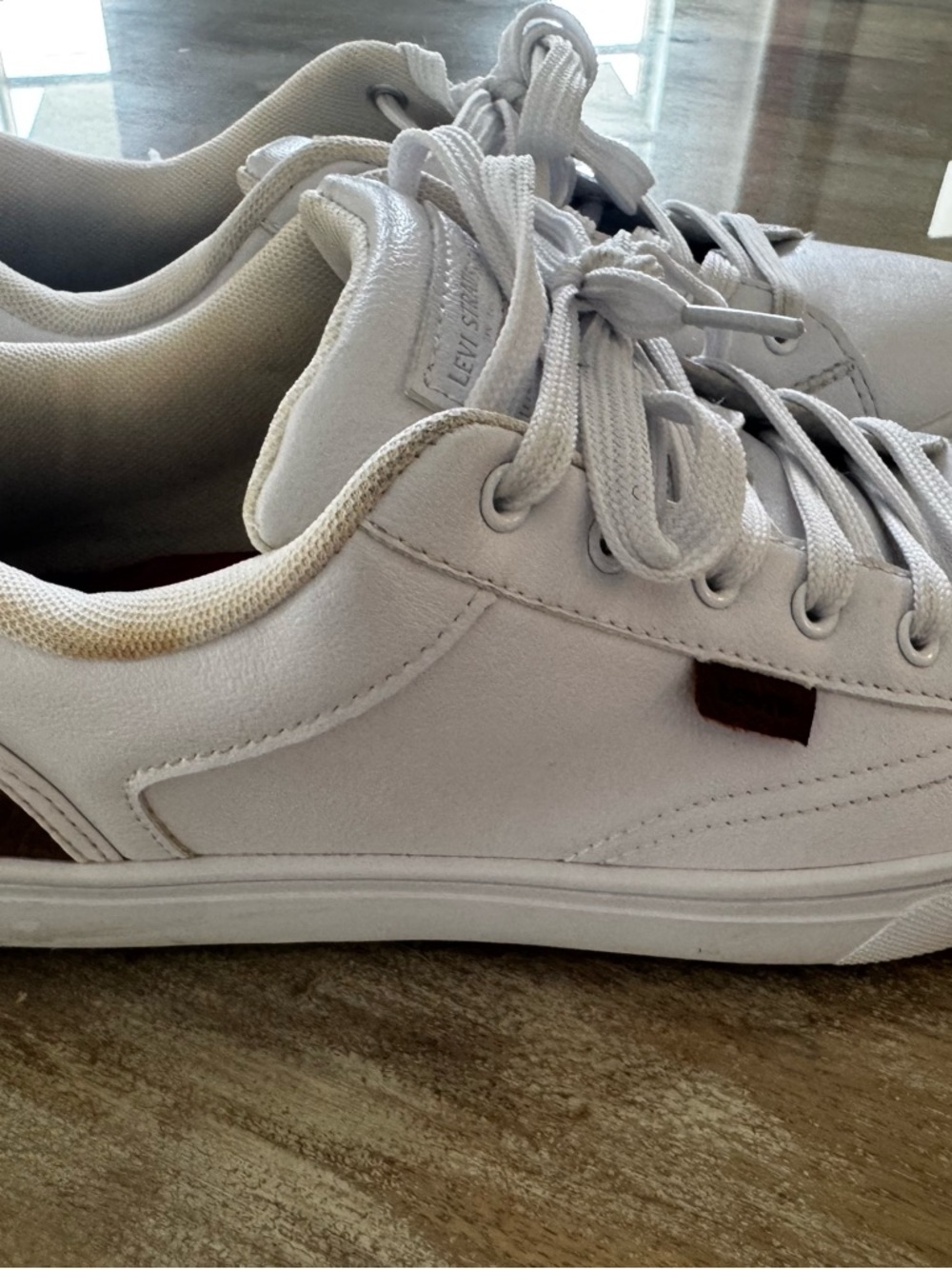 Levi's Jeffrey 501 Sneakers with Brown Accent - Picture 3 of 7